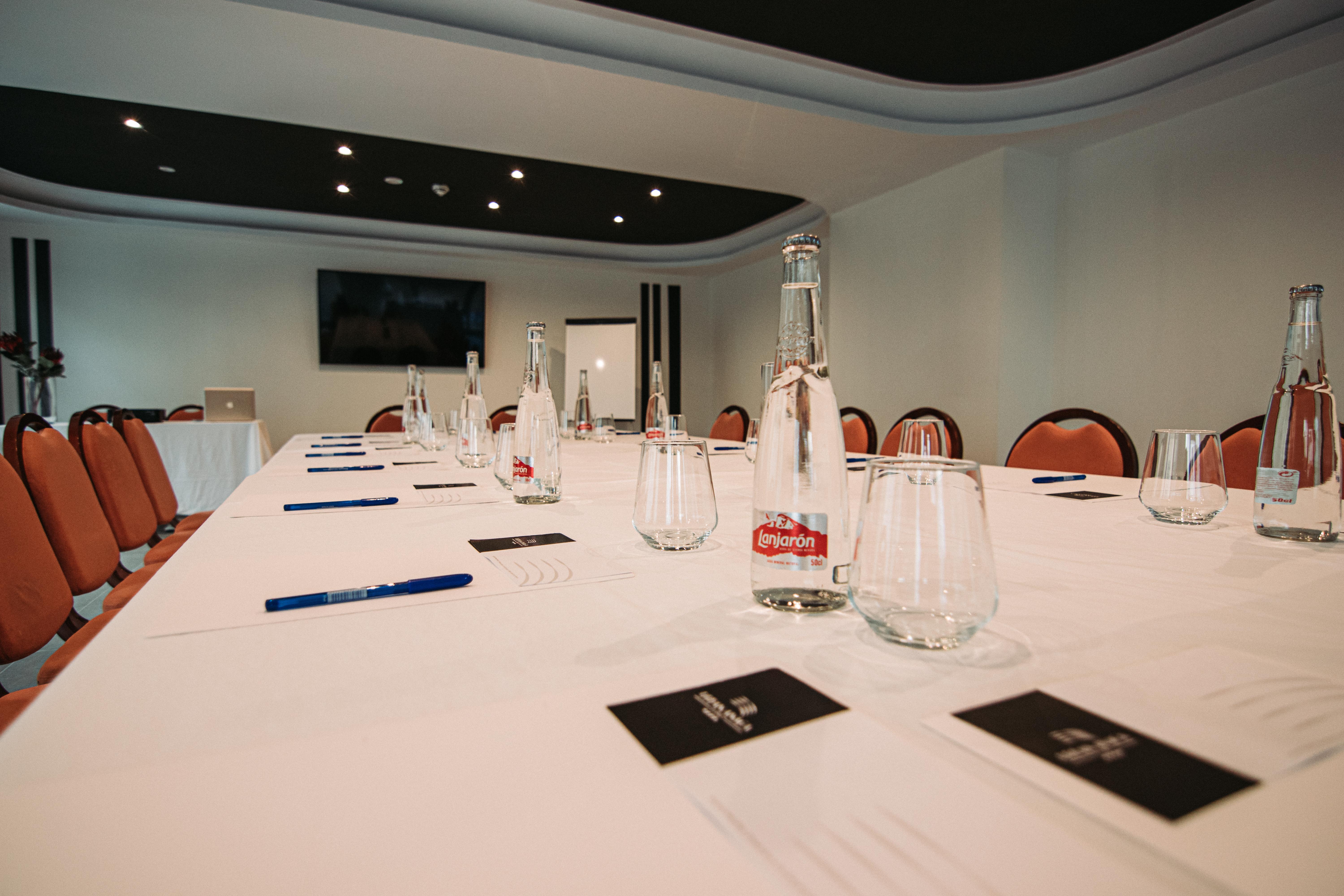Urban Anaga Hotel 4*